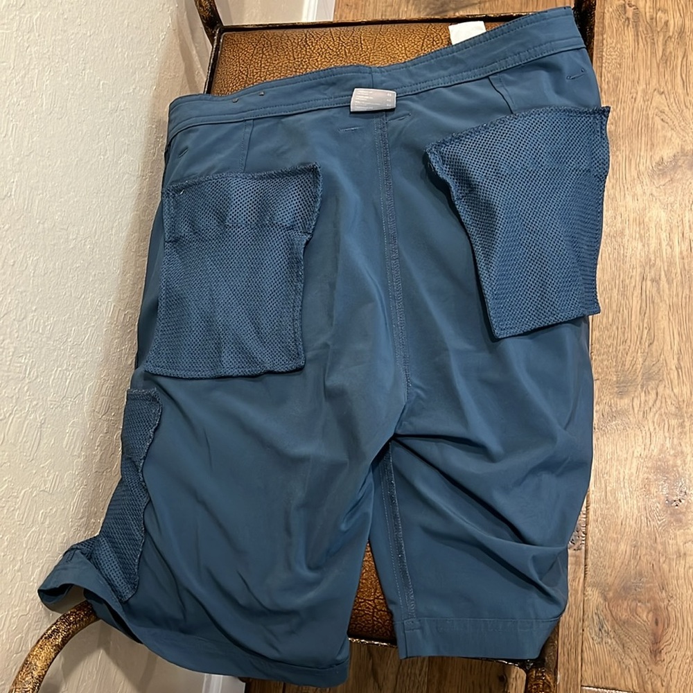Brand New Columbia Sportswear Company Activewear 5 pockets Cool Blue Shorts! - Picture 9 of 9